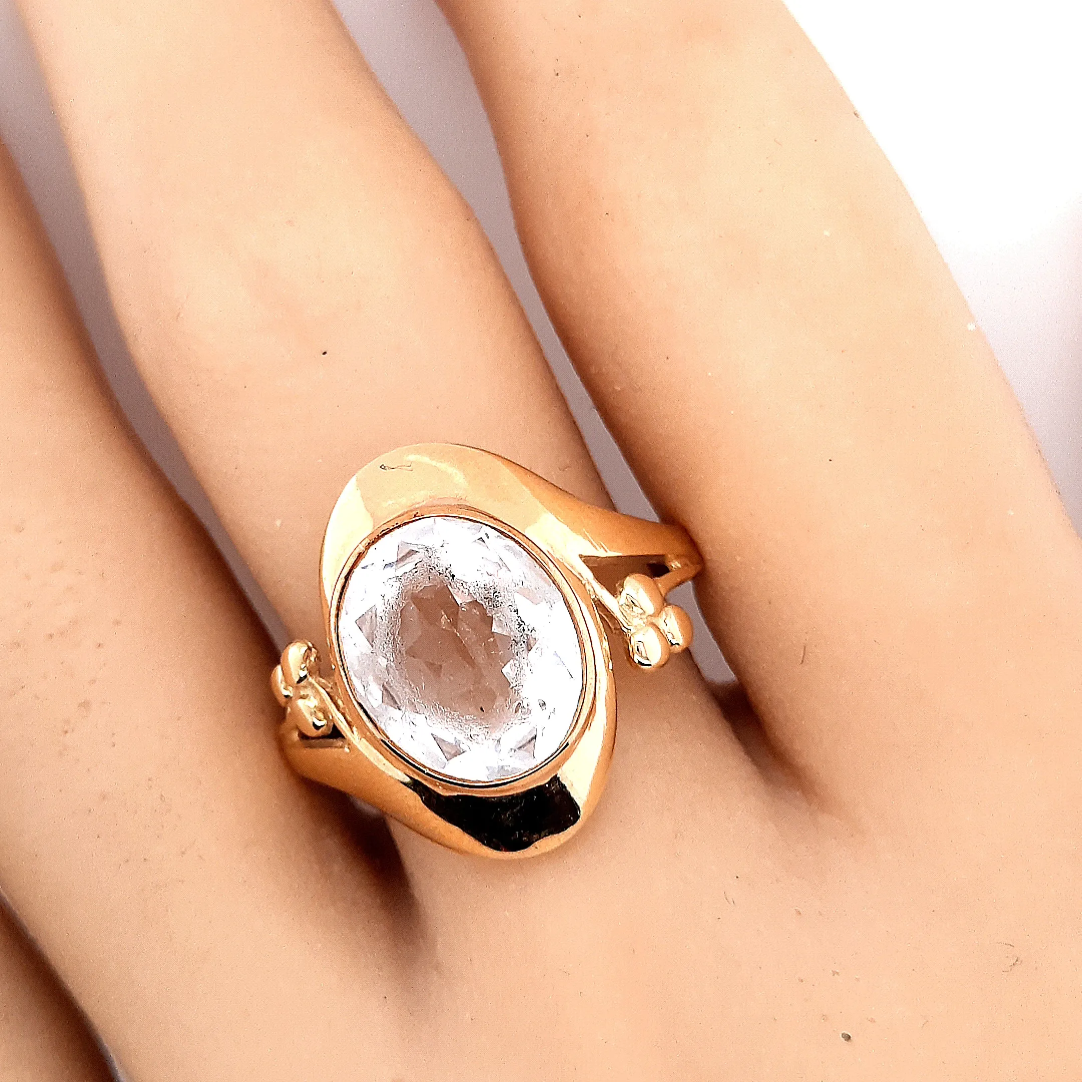 5.00ct Spinel 14ct Yellow Gold Ring