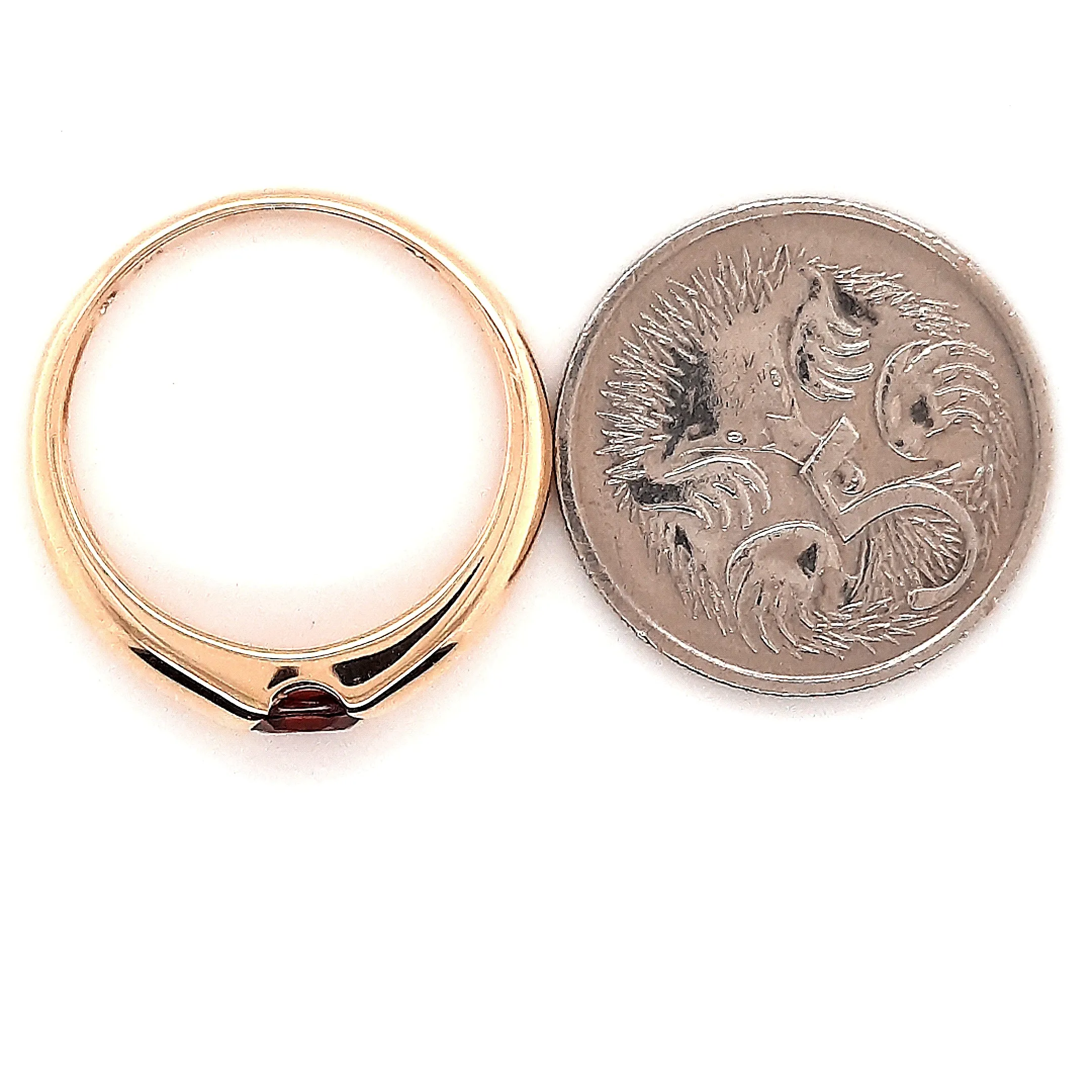9ct Yellow Gold Garnet Ring