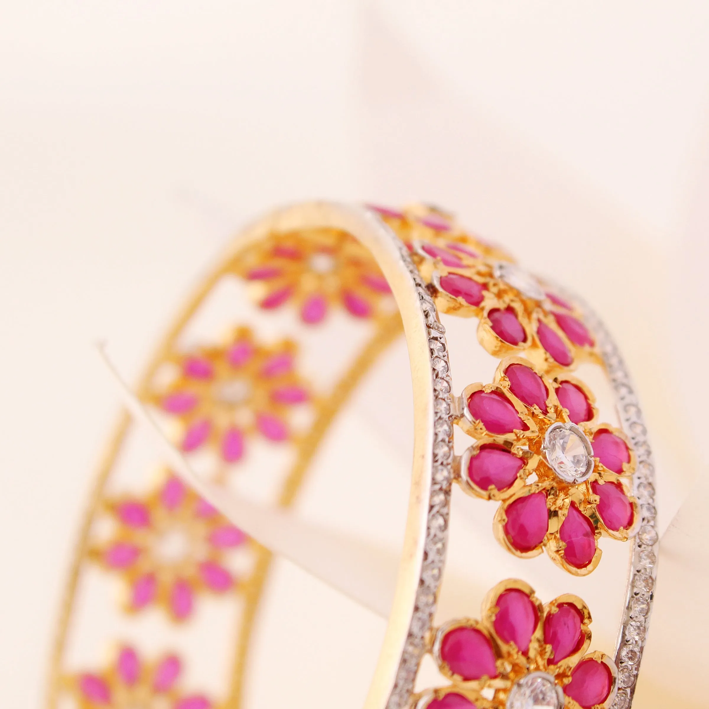 Bangle in Chetum and Zircons
