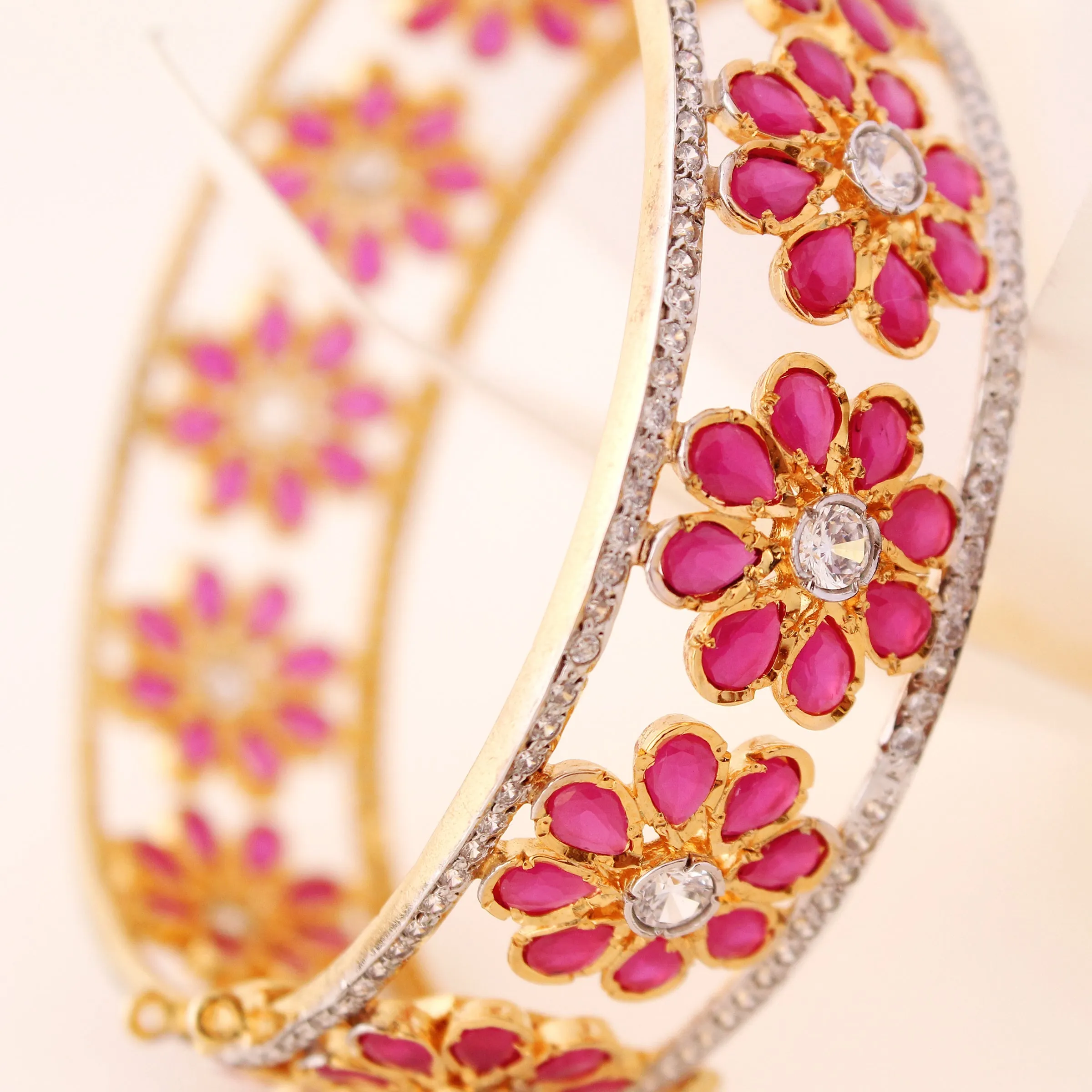 Bangle in Chetum and Zircons