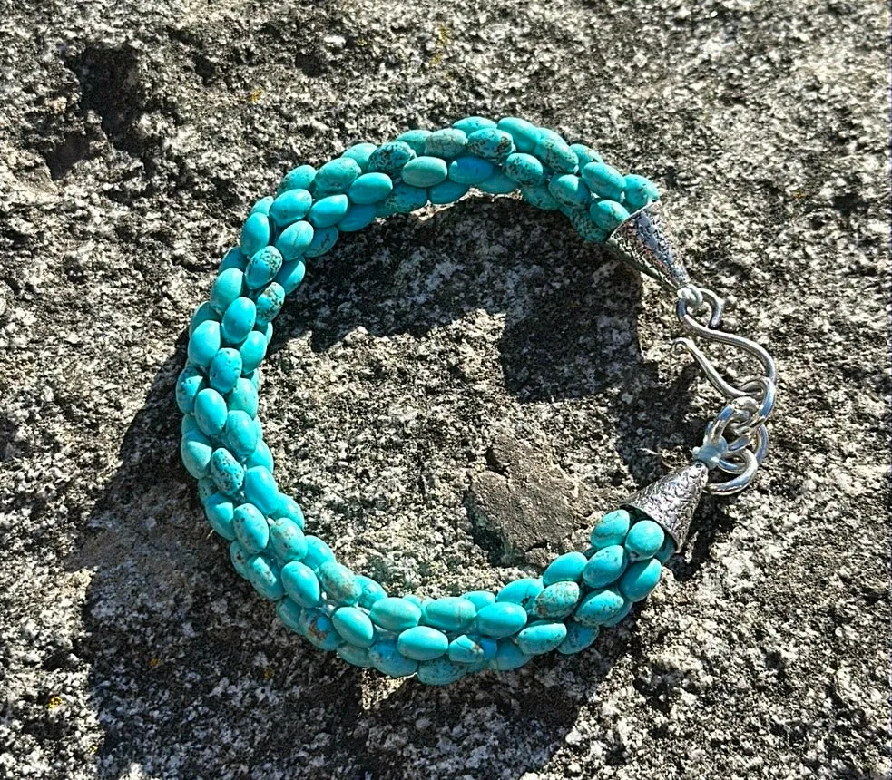 Crocheted turquoise bracelet