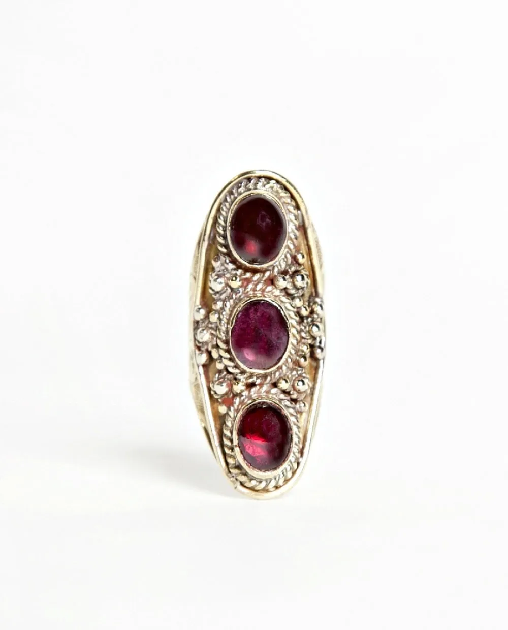 GARNET TRINITY RING
