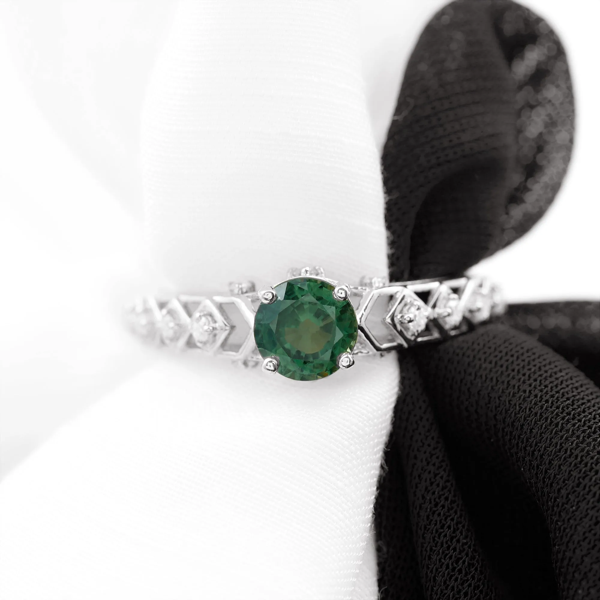 Round Created Green Sapphire Solitaire Art Deco Ring with Diamond