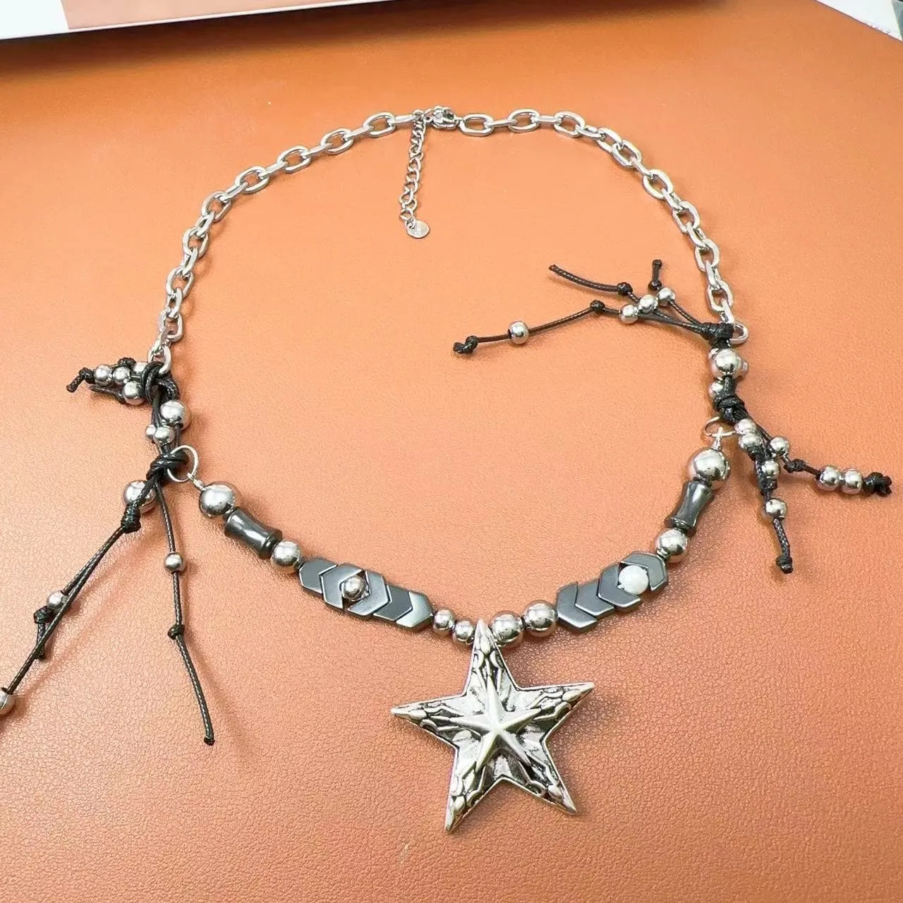 Star pendant beaded necklace