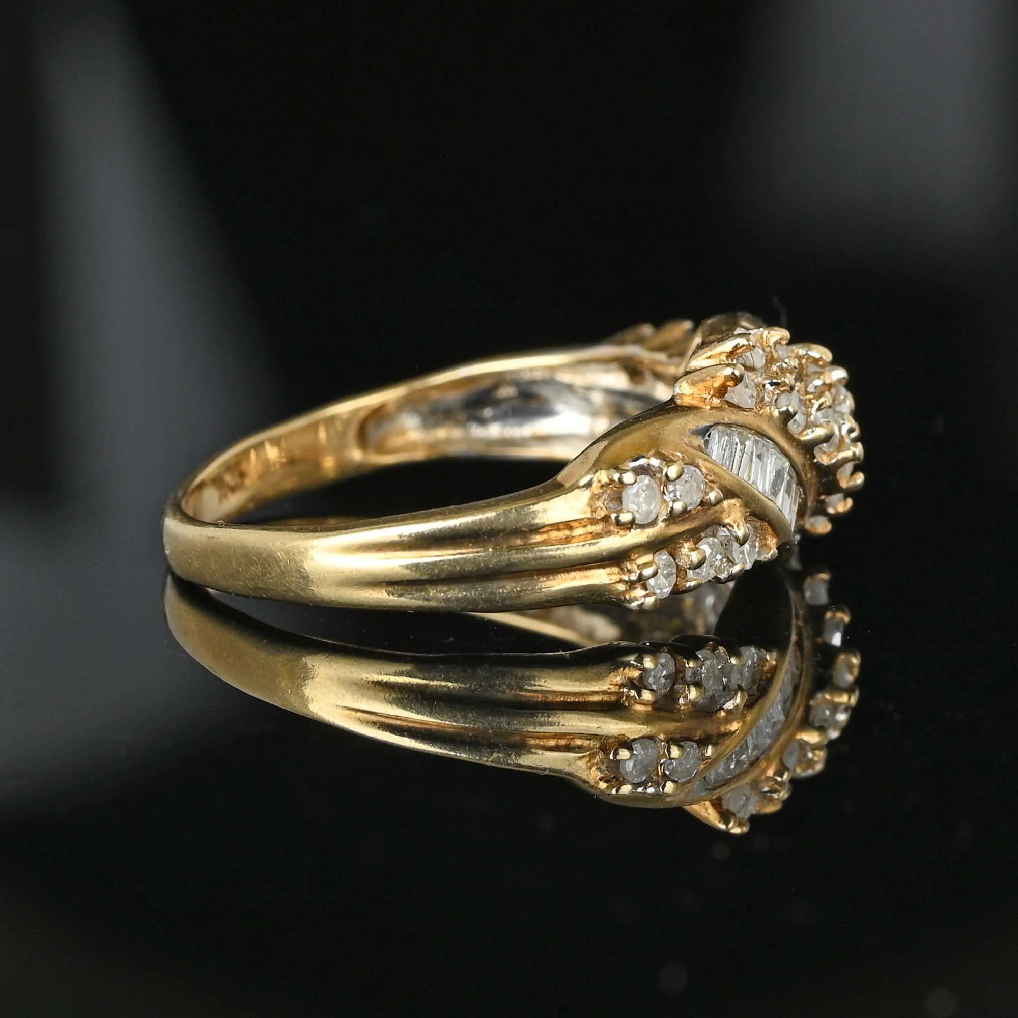 Vintage Love Knot Baguette Diamond Cluster Ring in Gold